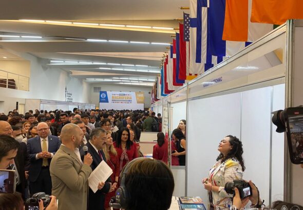 30e0de10-14b1-41fb-84d7-1d977deabb43