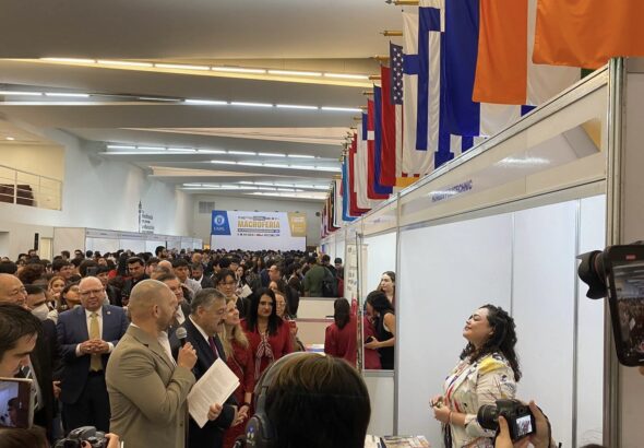 30e0de10-14b1-41fb-84d7-1d977deabb43